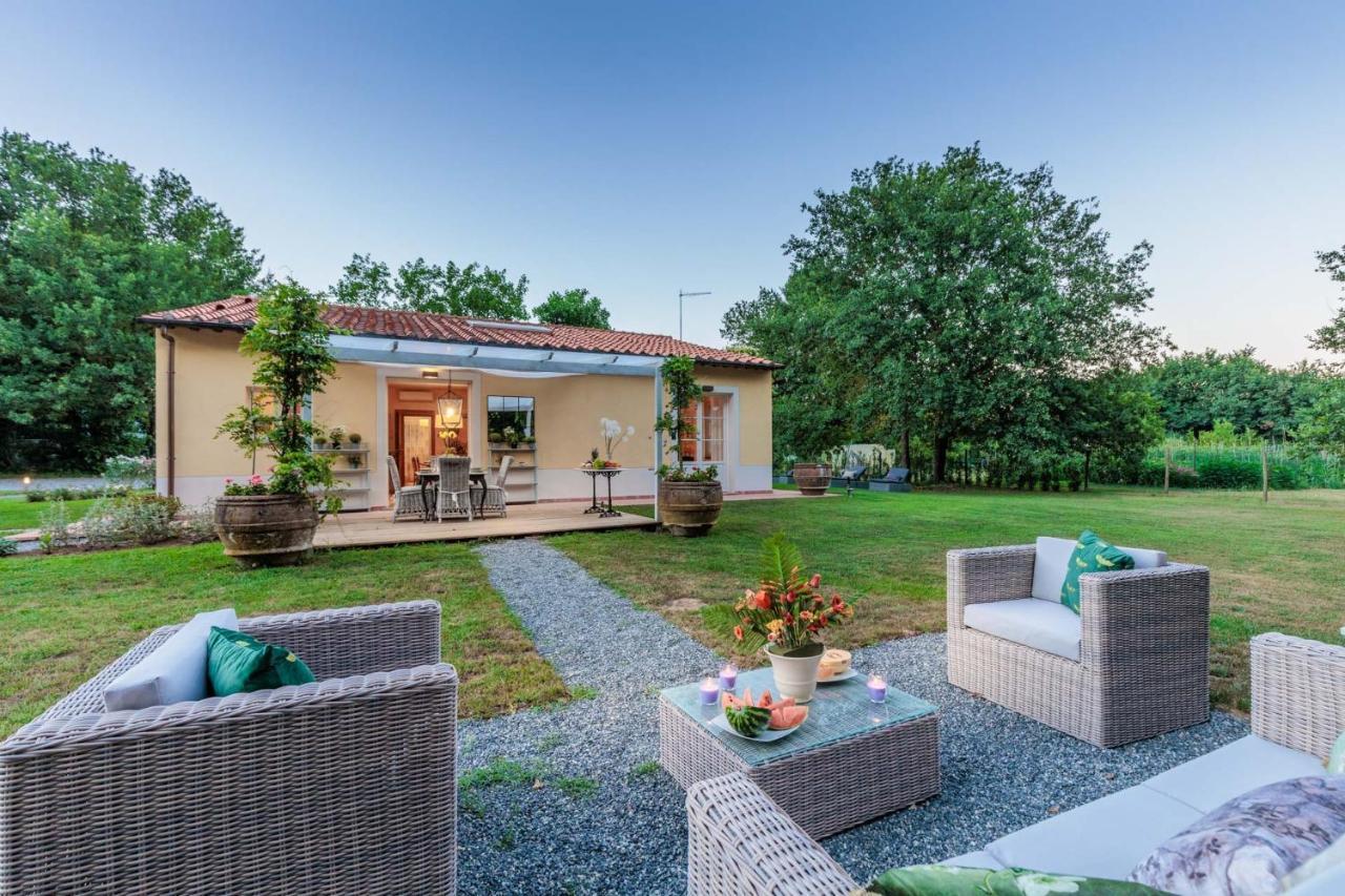 Villa Bassotta, A Charming Cottage Lucca Eksteriør bilde