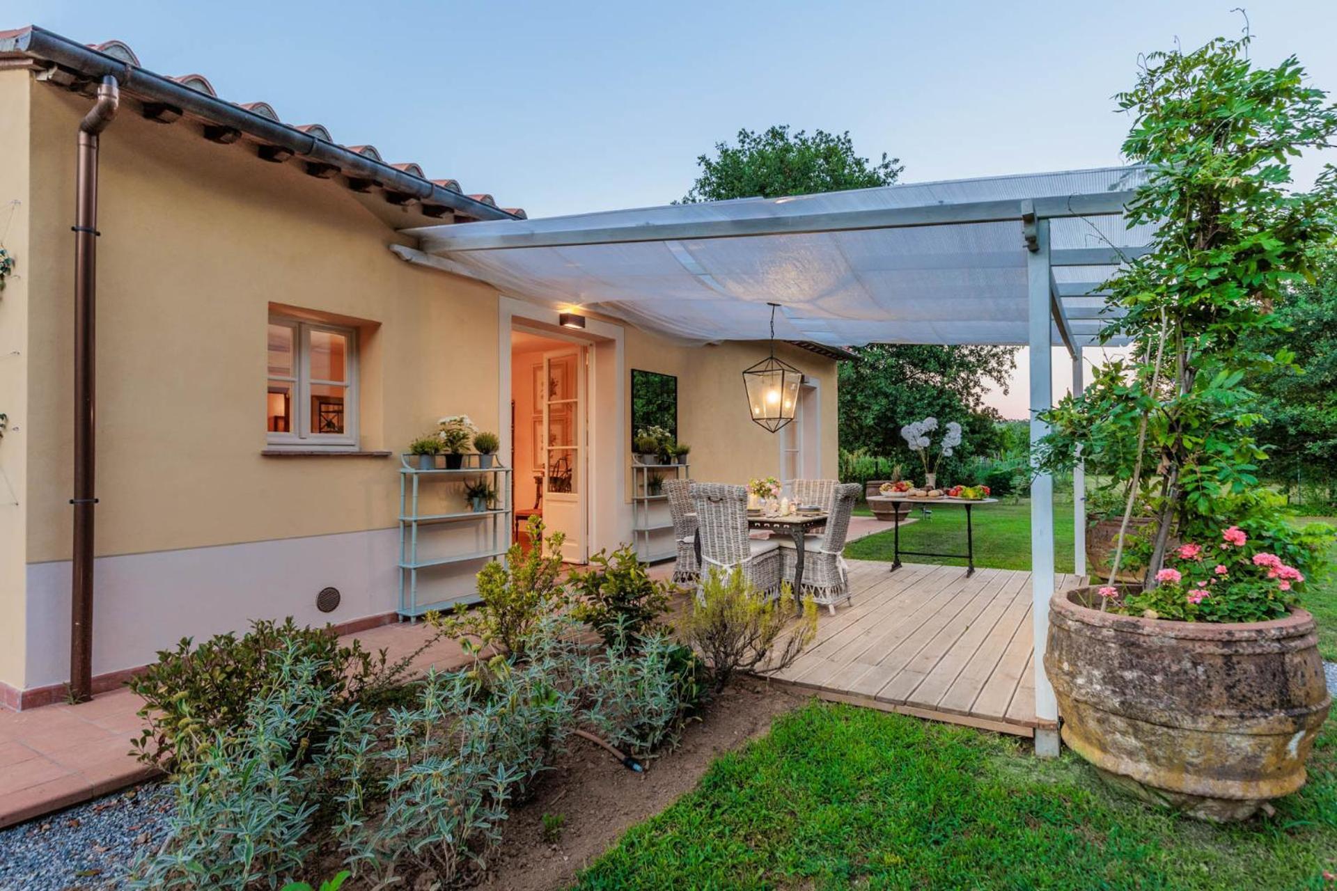 Villa Bassotta, A Charming Cottage Lucca Eksteriør bilde
